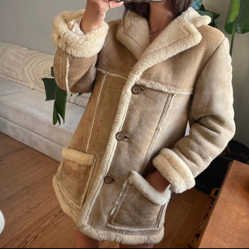 Vintage 70’s tan sheepskin shearling jacket UK made fur lined